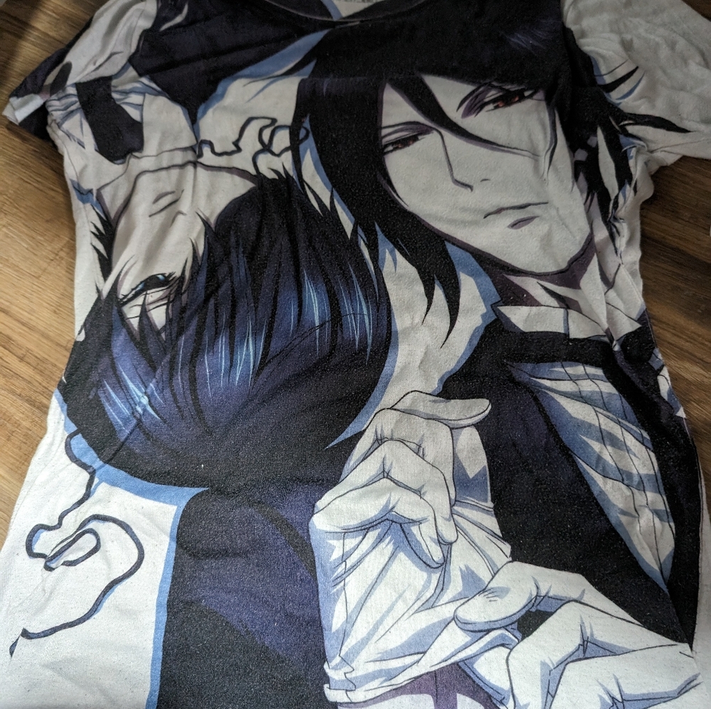 Black butler shirt size medium in white